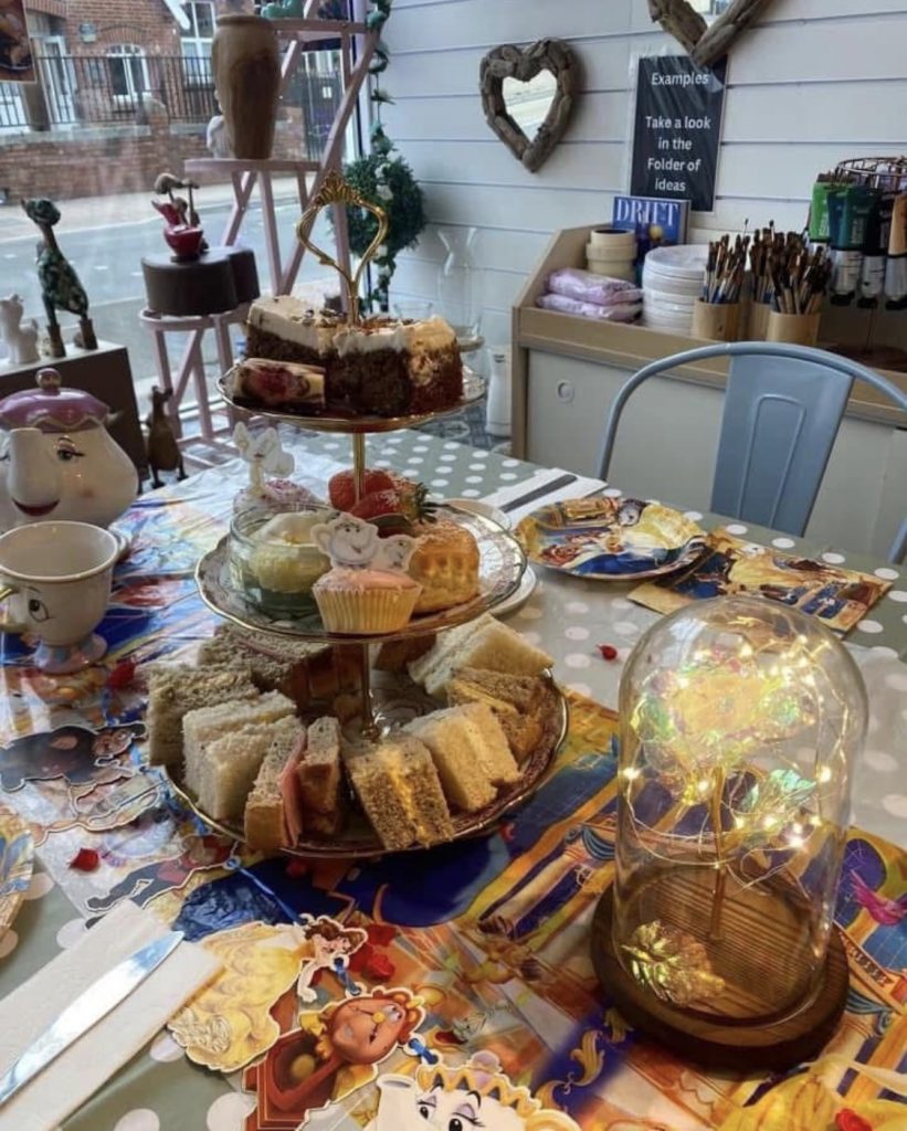 afternoon tea at arty boat